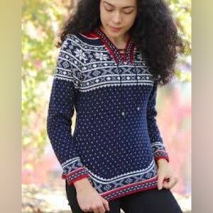 VTG.Cozy Handmade Artesania Alpaca Snowflake Geometric Patterned Hoodie Sweater